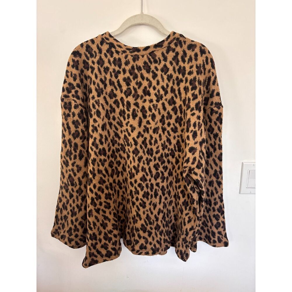 Zara Leopard Print Sweater Open Back Buckle Strap V Neck Large NWT